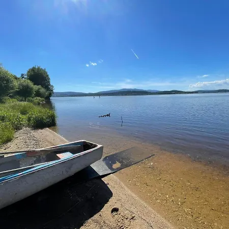 Hobiti Chatka Lipno