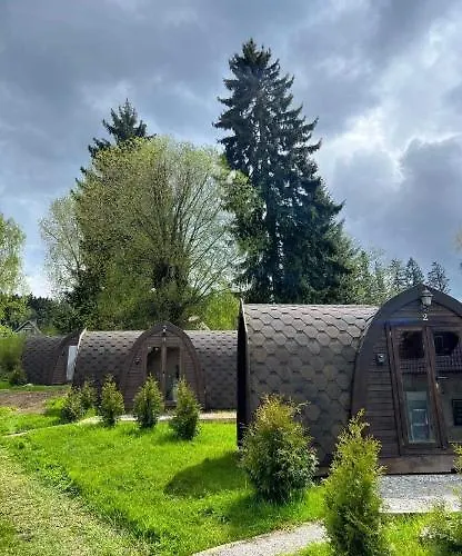 Hobiti Lipno